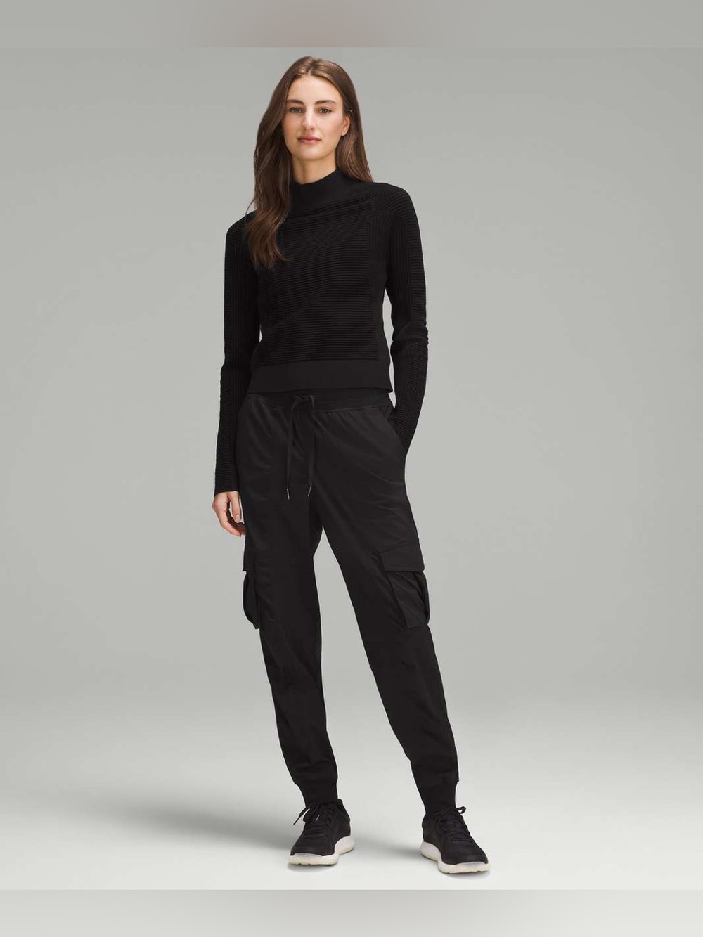 Lululemon Dance Studio Relaxed-Fit Mid-Rise Cargo Jogger
Black size medium